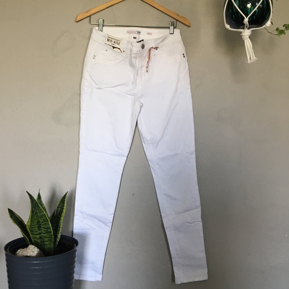 YMI Wanna better but white jeans